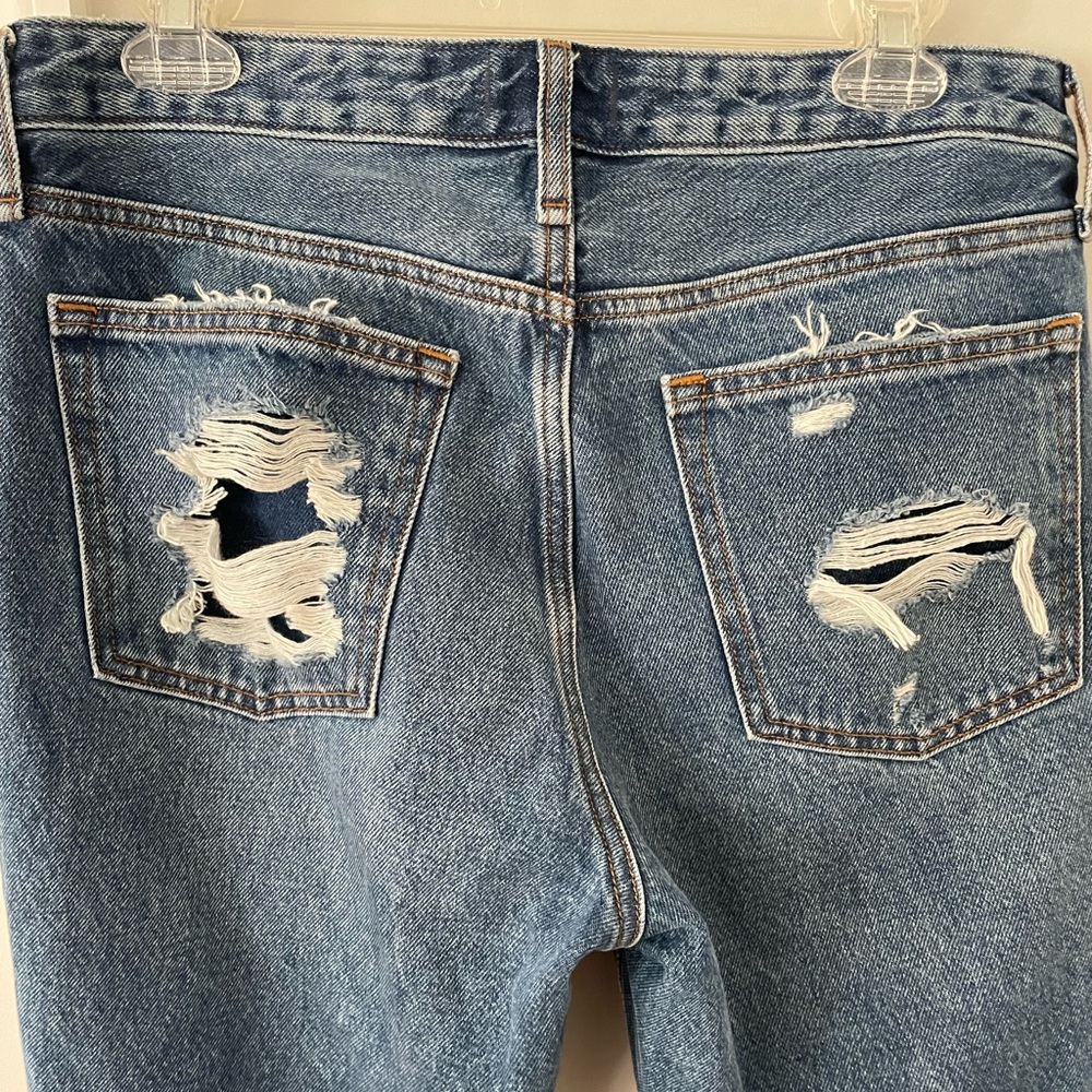 EUC Abercrombie & Fitch Ames Low Rise Slim Boyfriend Jeans - Picture 3 of 4